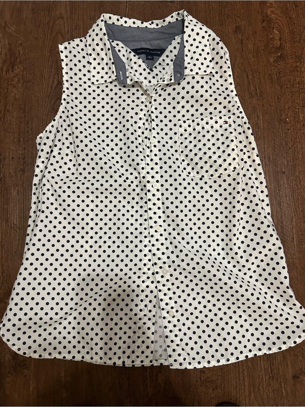 Tommy Hilfiger White Polka Dot Sleeveless Button-Up Top